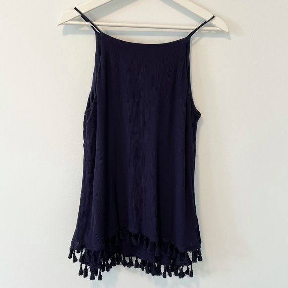 Hailey Lyn Tunic with Tassles - Picture 1 of 10